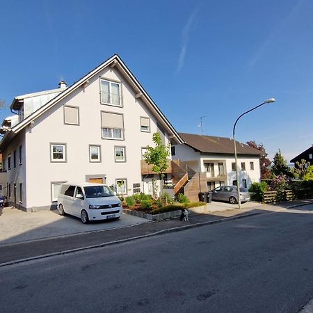 Appartment-Ferienwohnung Mit Kueche, Bad, Kostenlos Wlan, Modern Eingerichtet Roding Eksteriør billede