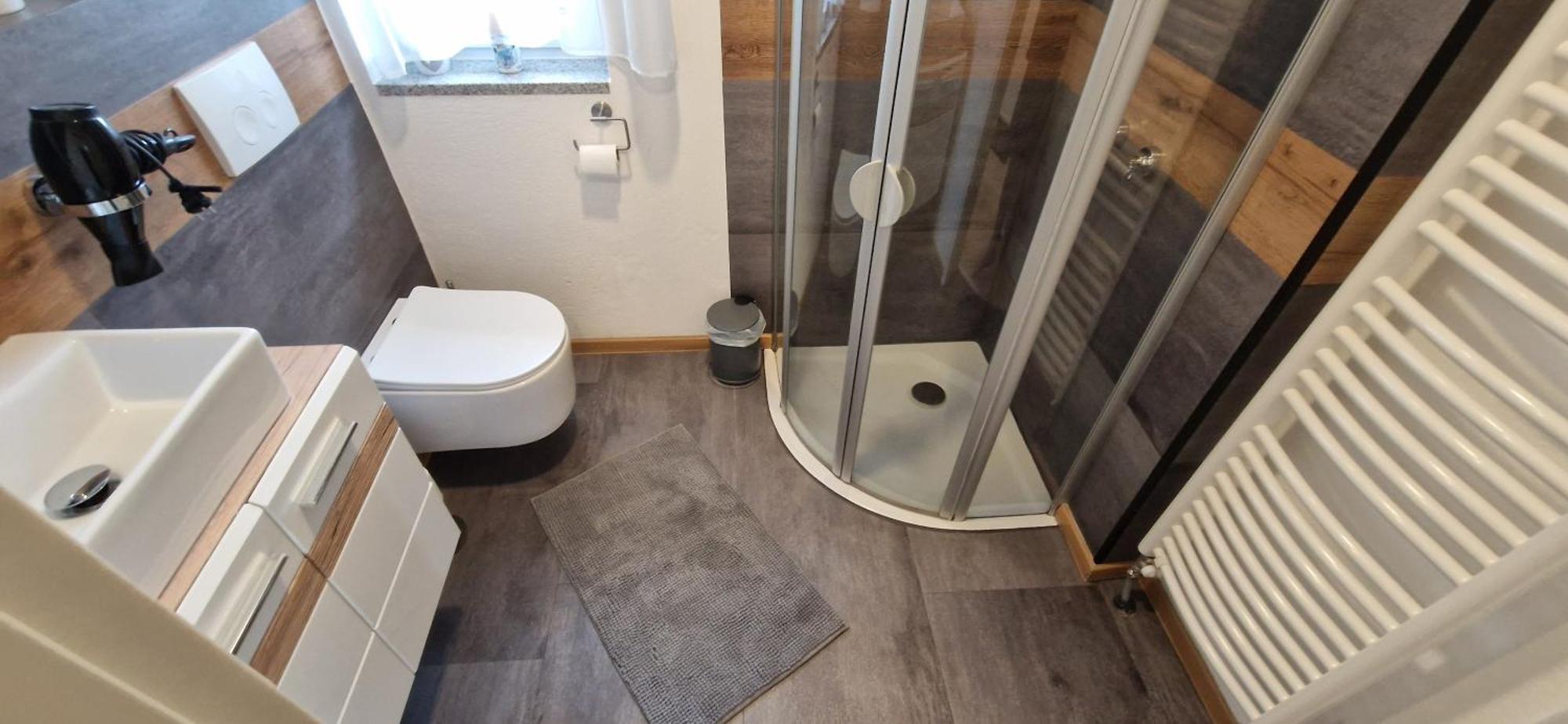 Appartment-Ferienwohnung Mit Kueche, Bad, Kostenlos Wlan, Modern Eingerichtet Roding Eksteriør billede